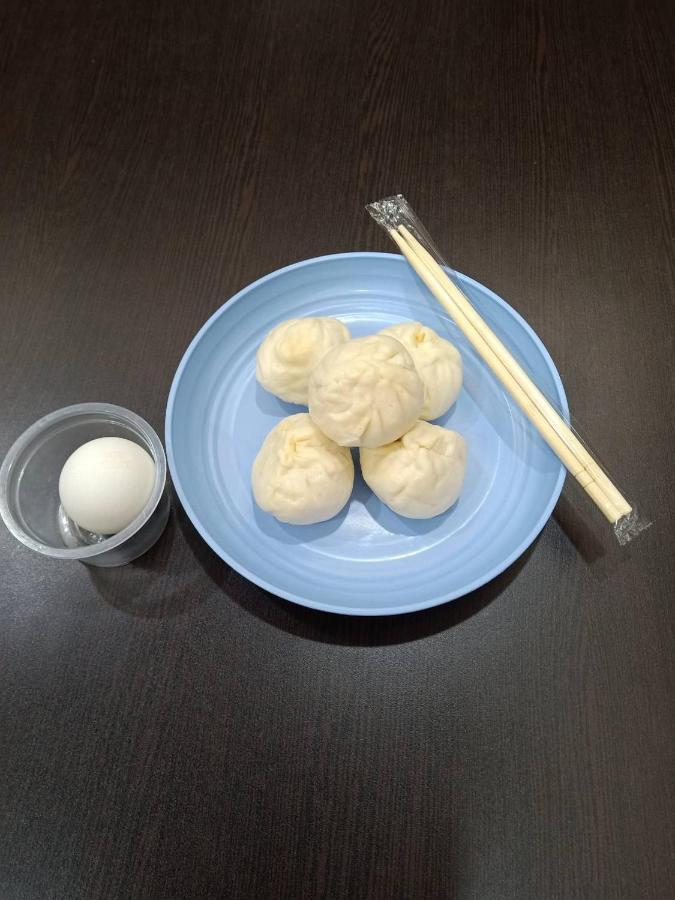 花蓮亮君經典民宿1館加2館民宿-東大門夜市-電梯包棟bright King Homestay Hualien City Luaran gambar